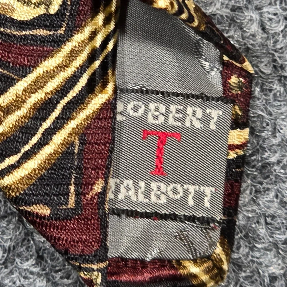 Robert Talbott Studio‎ 4x55 Hand Sewn Silk Power Tie Burgundy Gold Geometric USA